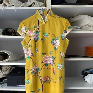 Vintage Floral Qipao/Cheongsam Dress in XS/S